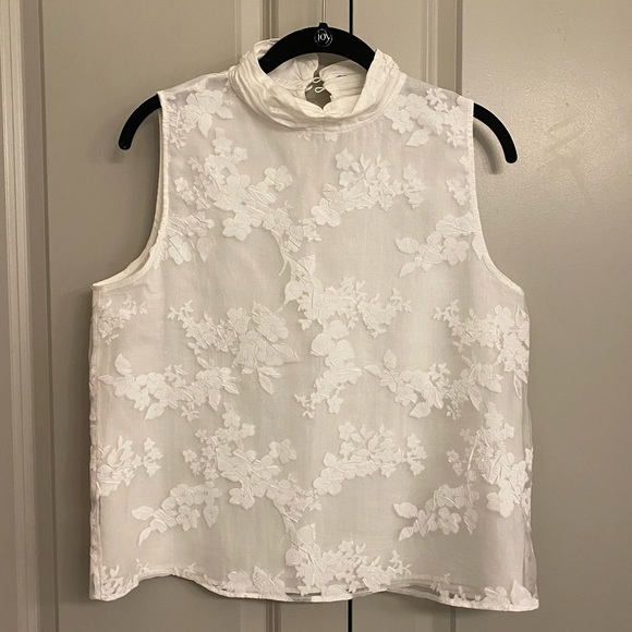 Zara Tops Nwot Zara White Floral Top Poshmark